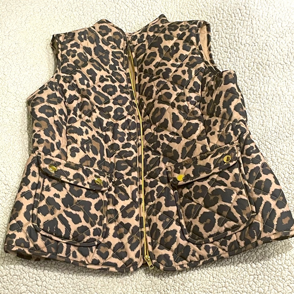 Leopard print vest